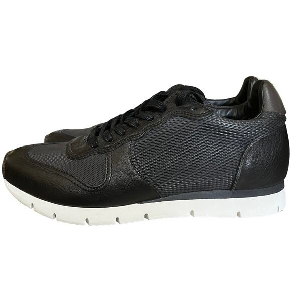 NWT OTOT Armada Sneakers- Black Coffee Bean sz. 9 - Picture 1 of 7